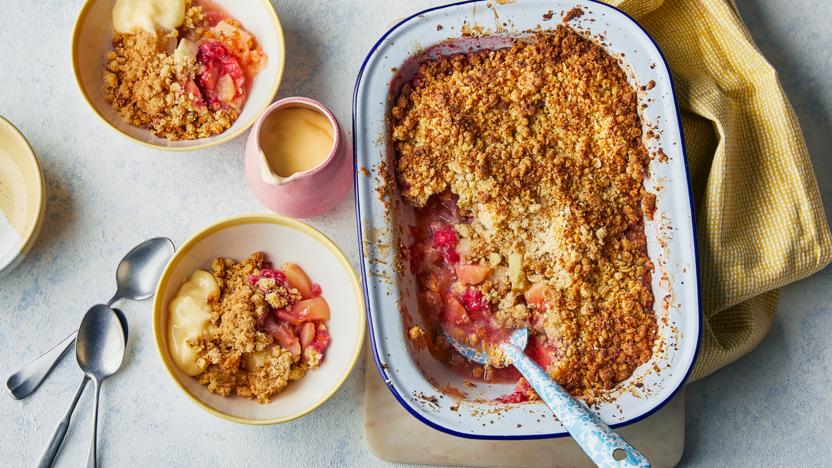 Air fryer apple, pear and raspberry crumble 