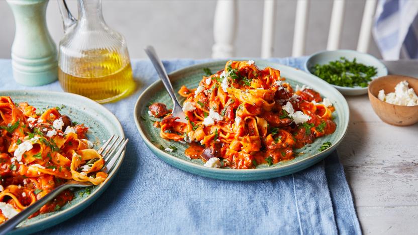 Air fryer roasted tomato and pepper pasta 