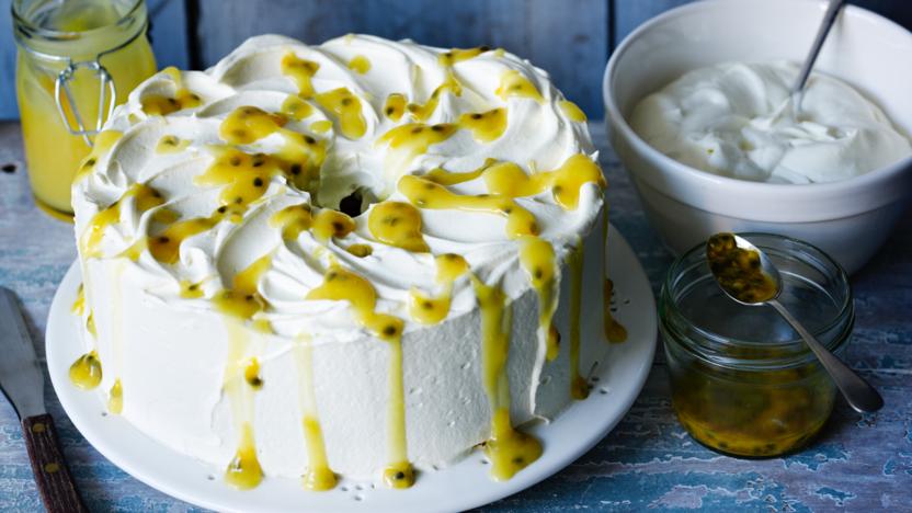 Angel food cake with lemon curd recipe - BBC Food