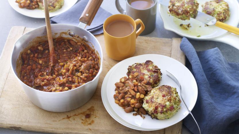 Baked beans with bubble and squeak hash browns