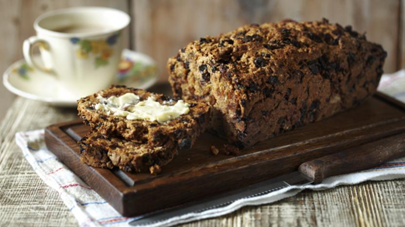 Healthy bara brith recipe - BBC Food