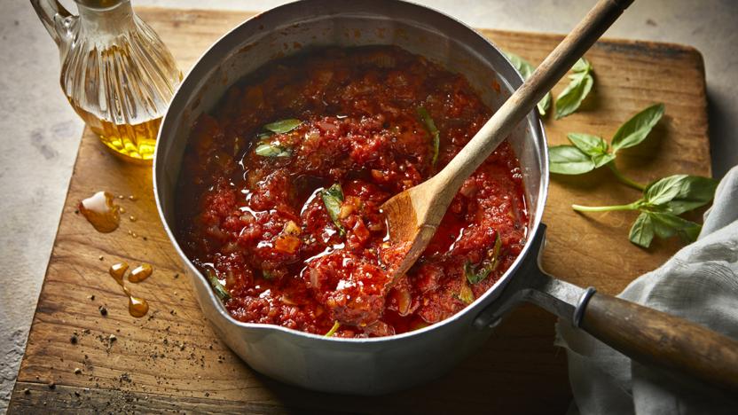 Basic tomato and basil sauce for pasta recipe - BBC Food