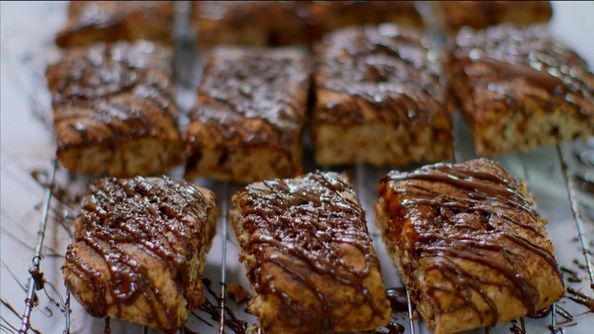 Caramel soda bread 