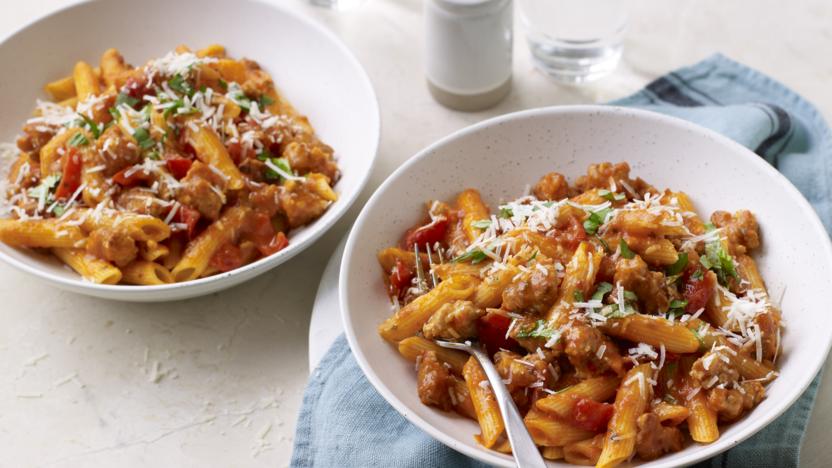 5-ingredient sausage pasta 