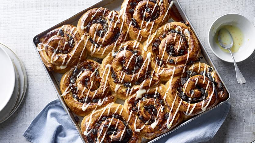 Paul Hollywood's Chelsea buns