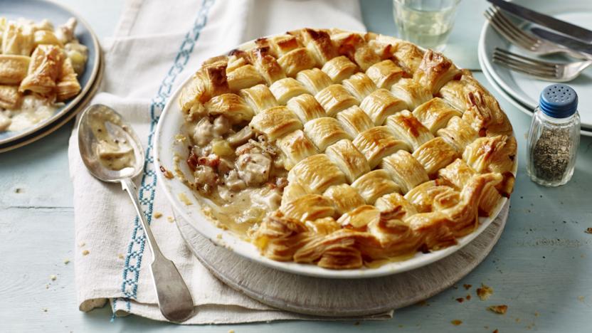 Chicken and bacon pie