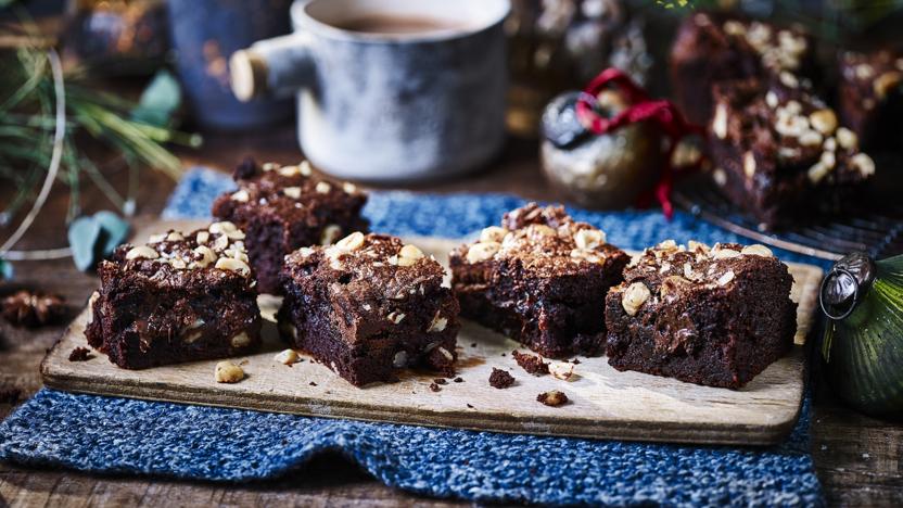 Gooey chocolate hazelnut brownies