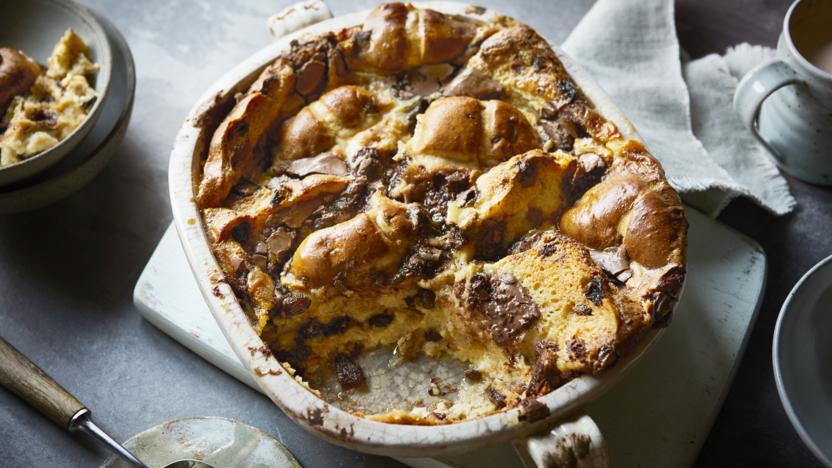 Chocolate hot cross bun pudding