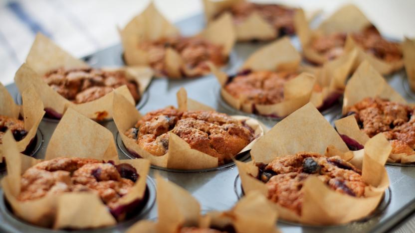 Cinnamon, banana and blueberry muffins