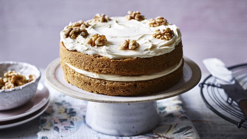 Mary Berry's coffee and walnut cake