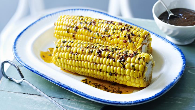 Corn on the cob with burnt-onion ketchup
