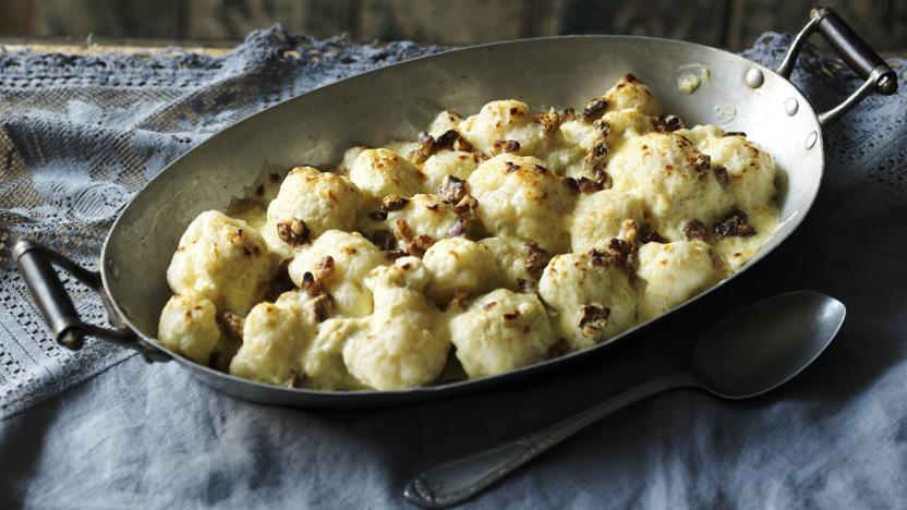 Creamy cauliflower cheese