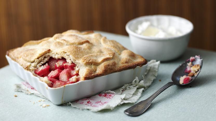 Rhubarb pie