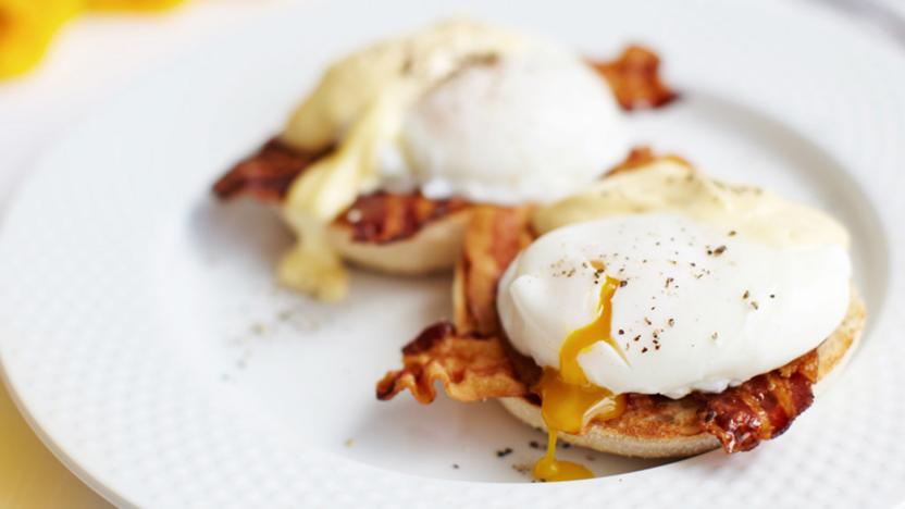 Cheat's eggs Benedict