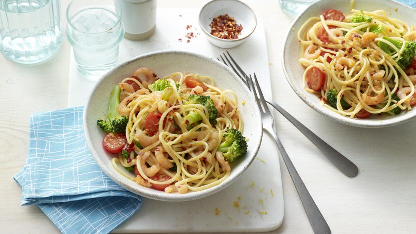 Prawn spaghetti recipe - BBC Food