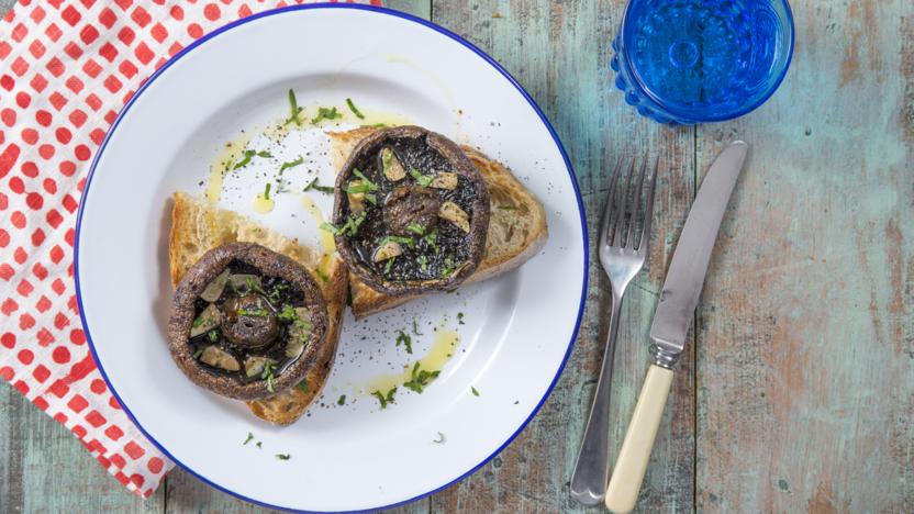 Garlic roasted mushroom on toast