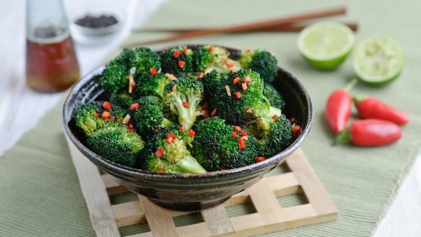 Garlic, chilli and broccoli stir-fry