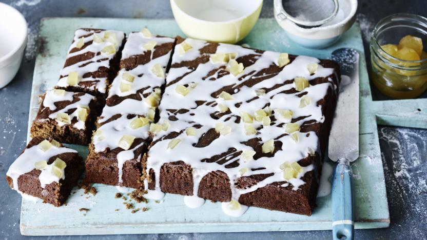 Ginger and treacle spiced traybake