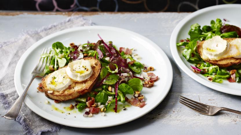 Goats’ cheese salad