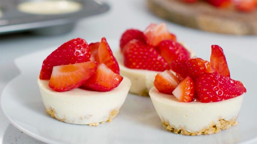 Healthier mini cheesecakes