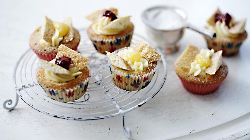 Easy fairy cakes recipe - BBC Food