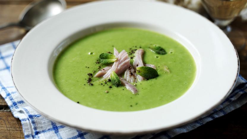 https://ichef.bbci.co.uk/food/ic/food_16x9_832/recipes/how_to_make_pea_and_ham_17426_16x9.jpg