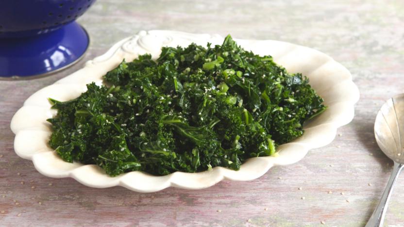 Kale, lemon, honey and sesame seed salad