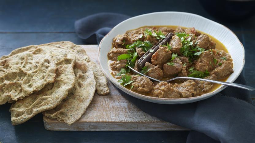 Lamb curry with khooba roti 