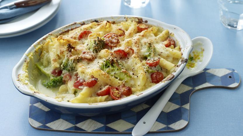 'Lighter' chicken pasta bake 