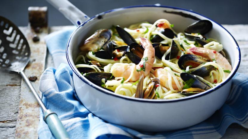 Seafood linguine