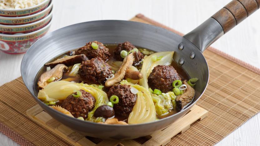 'Lion head' meatballs