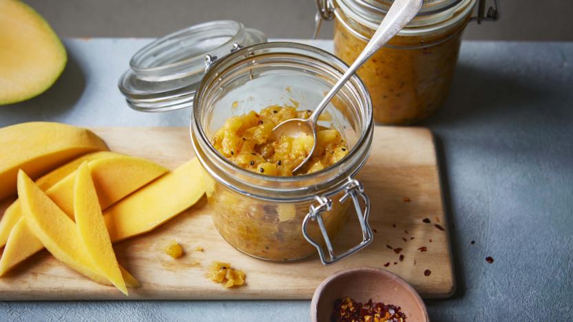 How to Cut a Mango (Yes, Including the Hedgehog Method)