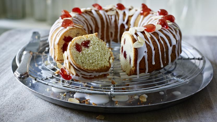 dailydelicious: Genoa Cake: glacé cherries fruit cake