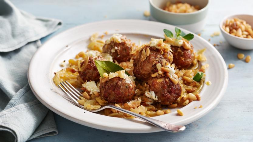 Meatballs with fennel and ricotta