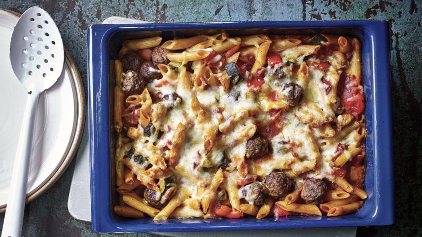 Mini meatball pasta bake 