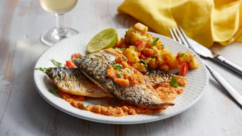 Fried mackerel in a spicy sauce