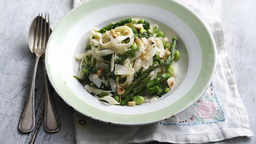 Pasta primavera recipe - BBC Food