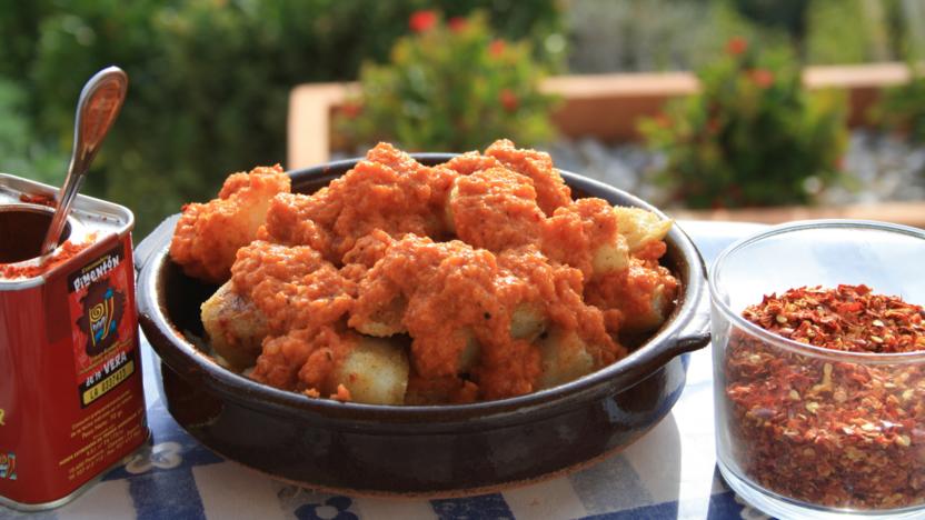 Easy patatas bravas