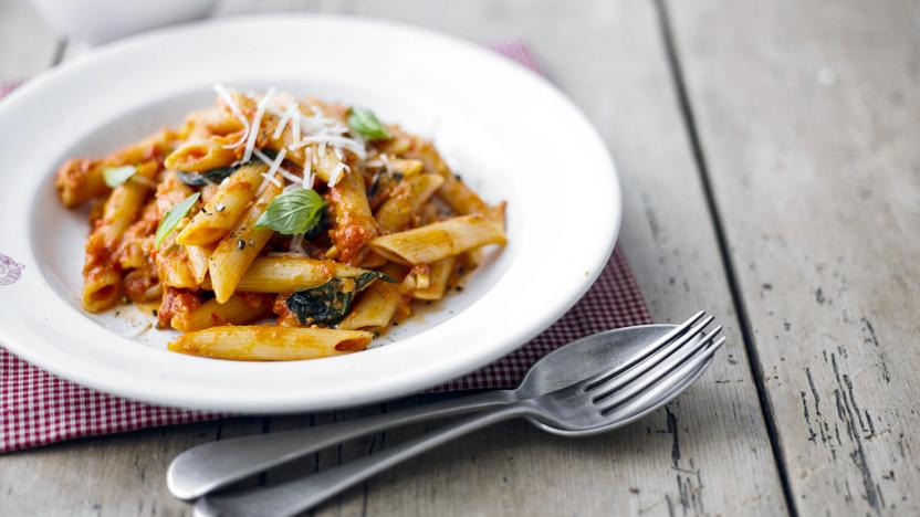 Penne with spicy tomato and mozzarella sauce recipe - BBC Food