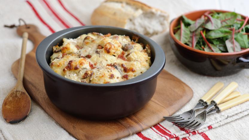 Perfect cauliflower cheese with bacon