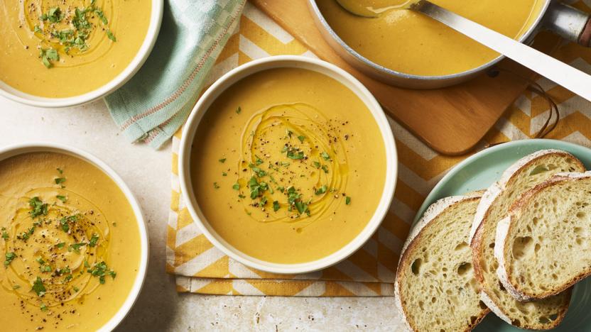 Lentil and bacon soup