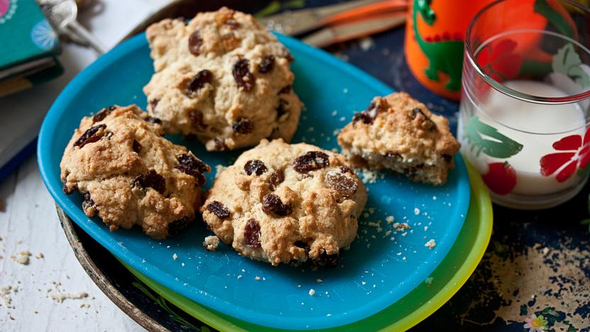 Rock Cakes from Harry Potter (Rock Buns) - Christina's Cucina