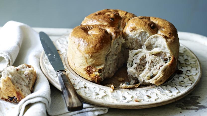 Roquefort and walnut loaf