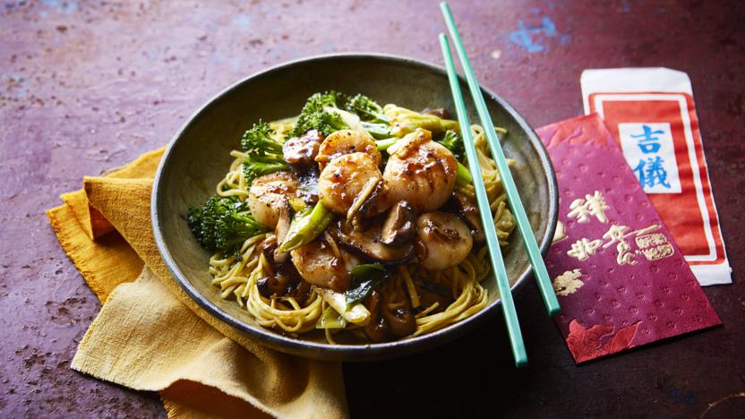 Lo mein with scallops and Tenderstem broccoli 