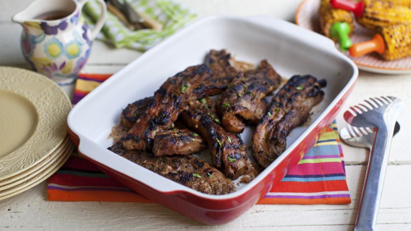 Slow-cooker apple-glazed ribs