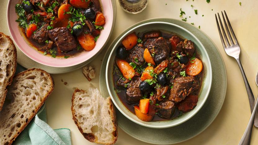 Slow cooker beef casserole