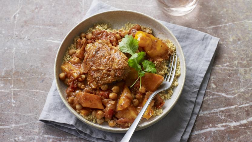 Slow cooker chicken and vegetable tagine