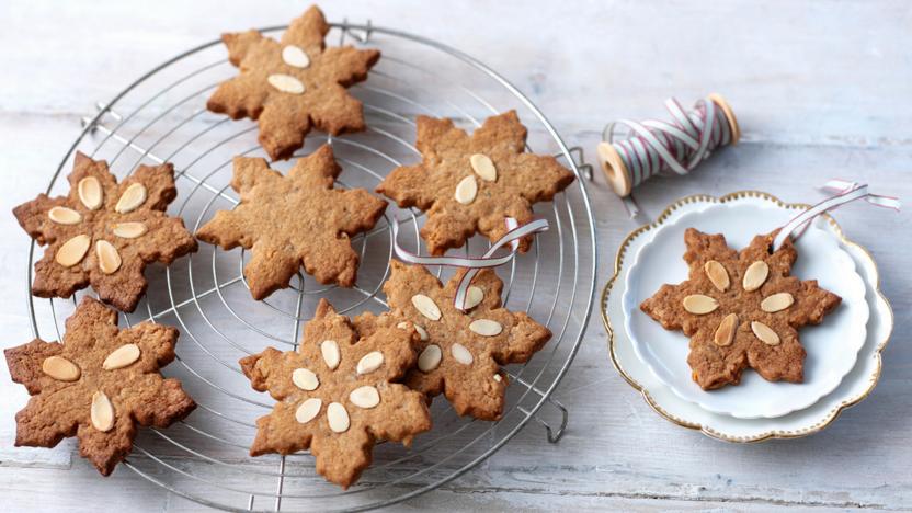 Speculaas Biscuits Traditional Continental Christmas Biscuits Recipe Bbc Food