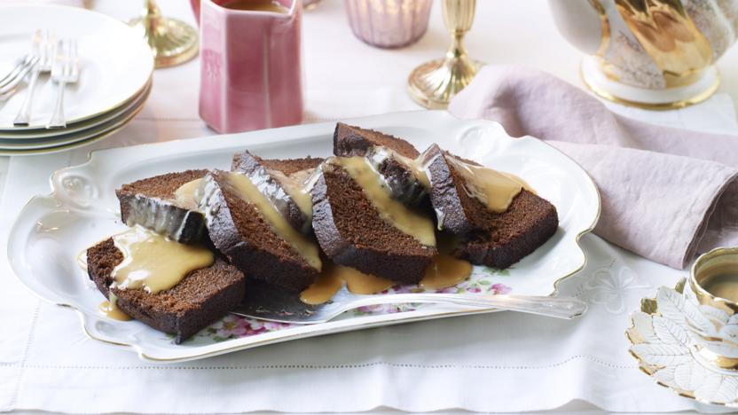 Spiced ginger pudding with toffee sauce