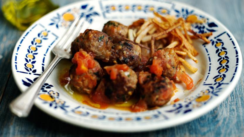 Spicy lamb albondigas (meatballs)